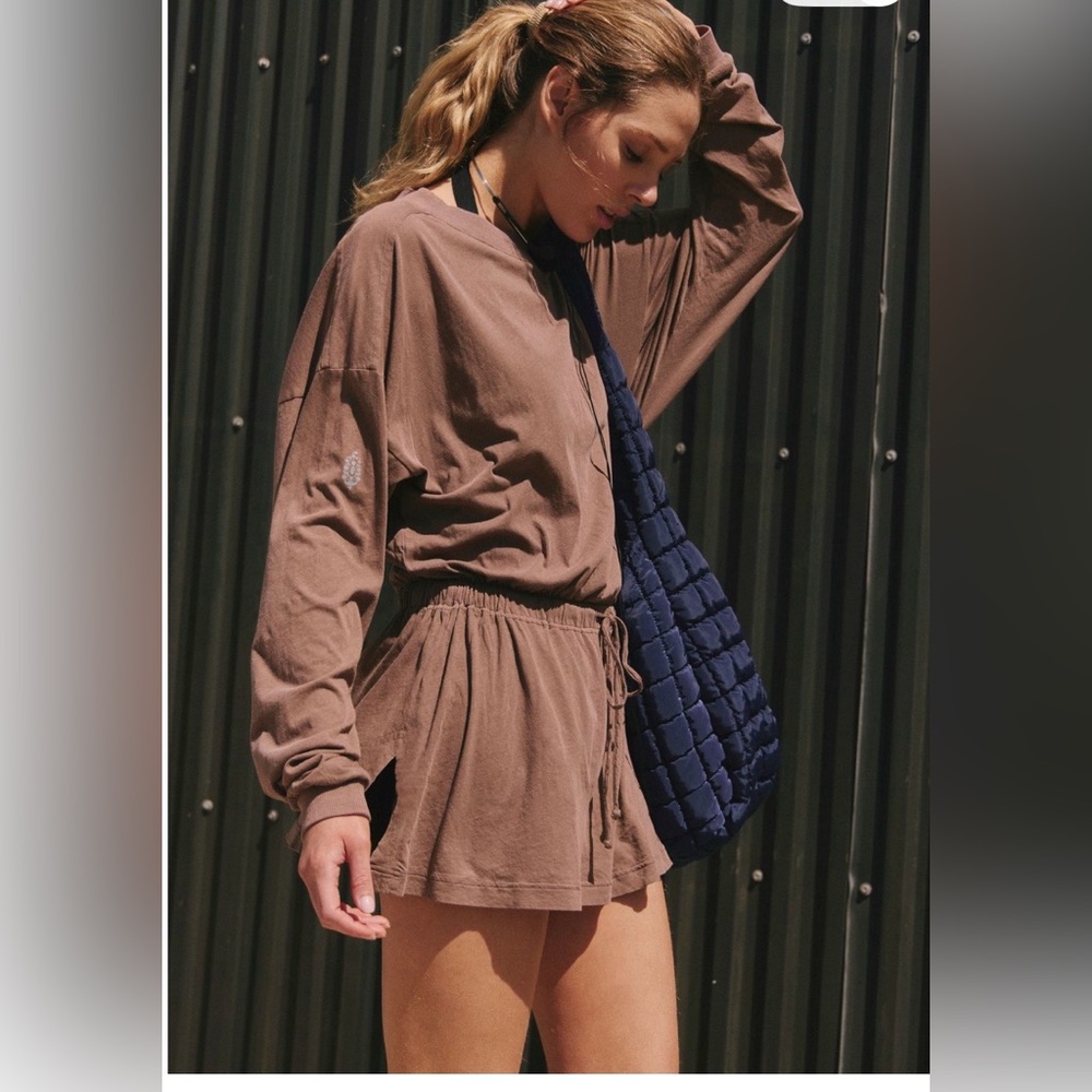 NWOT Right On Layer top sold out on fp